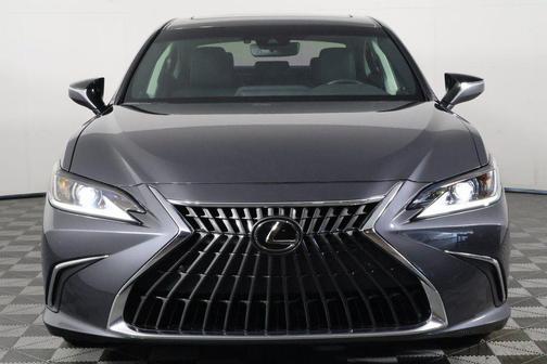 2025 Lexus ES 300h Premium