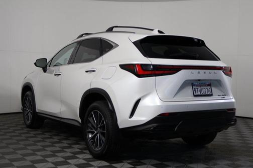 2025 Lexus NX 350h Premium