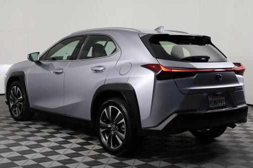 2025 Lexus UX 300h Base