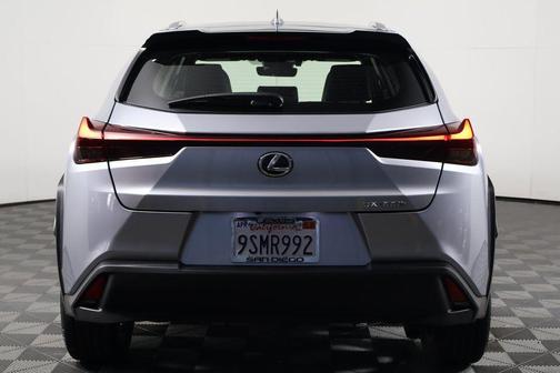 2025 Lexus UX 300h Base