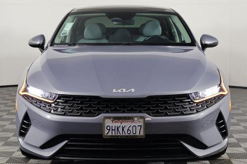 Everlasting Silver 2024 Kia K5 EX