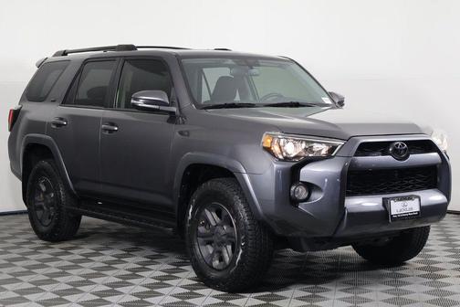 Magnetic Gray Metallic 2018 Toyota 4Runner SR5 Premium