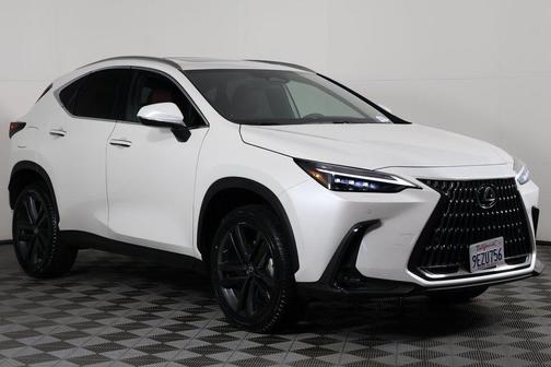 2023 Lexus NX 450h+ Luxury