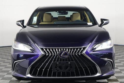 2022 Lexus ES 300h Premium
