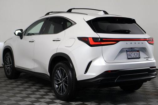 2025 Lexus NX 350h Premium