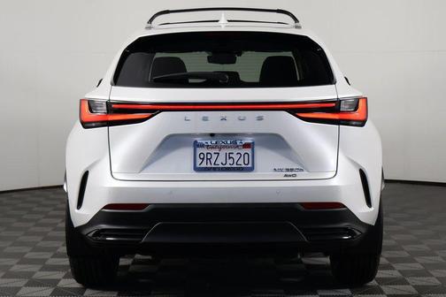 2025 Lexus NX 350h Premium