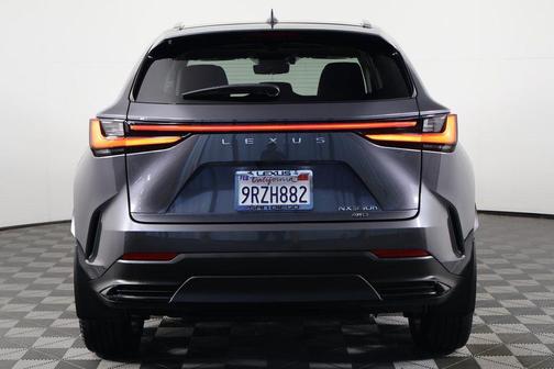 2025 Lexus NX 350h Luxury