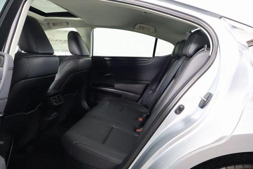 2025 Lexus ES 300h Base