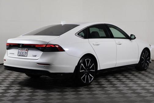 2023 Honda Accord Hybrid Touring