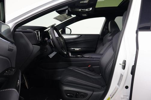 2026 Lexus NX 450h+ F SPORT Handling