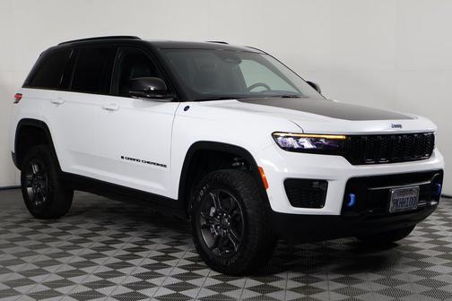 2023 Jeep Grand Cherokee 4xe Trailhawk Carb State Pkg