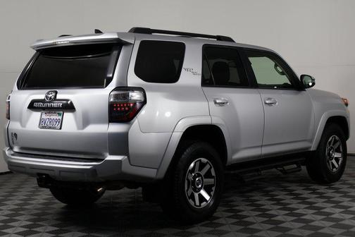Classic Silver Metallic 2021 Toyota 4Runner TRD Off Road Premium
