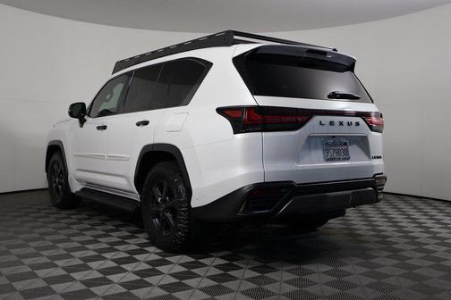2025 Lexus LX 700h Overtrail