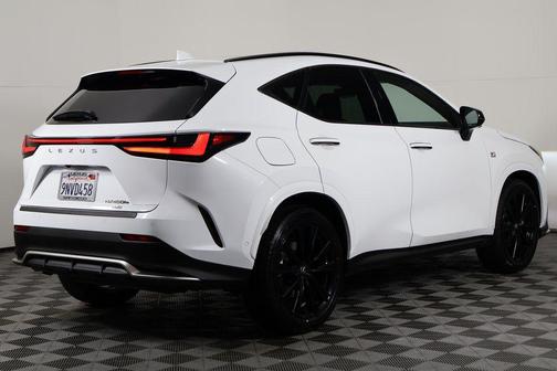 2025 Lexus NX 450h+ F SPORT Handling