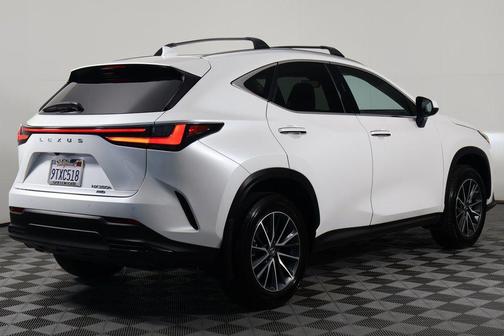 2025 Lexus NX 350h Premium