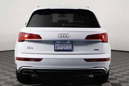 2022 Audi Q5 45 S line Premium Plus