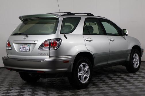 Millennium Silver Metallic 2003 Lexus RX 300 Base