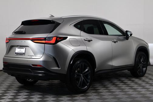 2022 Lexus NX 450h+ Luxury