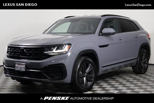 Pure Gray 2021 Volkswagen Atlas Cross Sport 3.6L V6 SE w/Technology R-Line