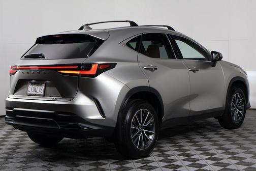 2025 Lexus NX 350h Premium