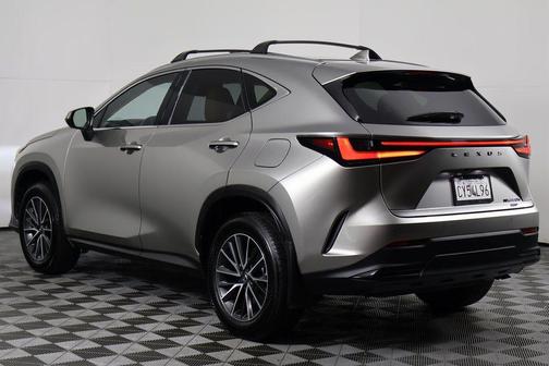 2025 Lexus NX 350h Premium