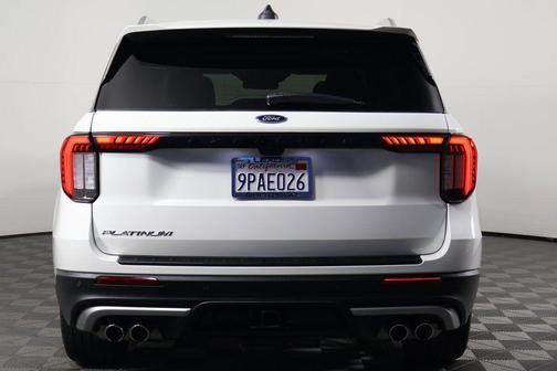 STAR WHITE MET TRI-COAT 2025 Ford Explorer Platinum