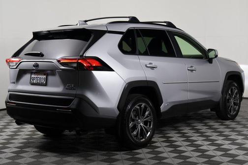 2024 Toyota RAV4 Hybrid XLE Premium