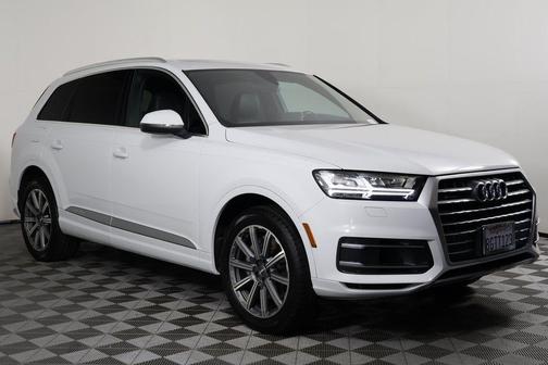 2019 Audi Q7 55 Premium Plus