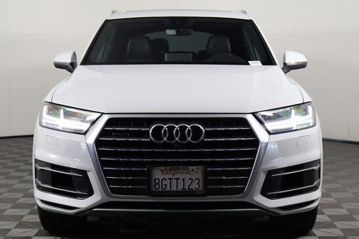 2019 Audi Q7 55 Premium Plus