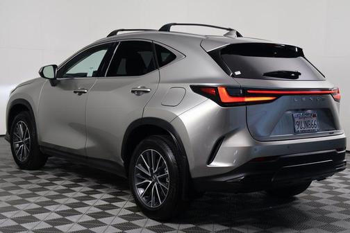 2025 Lexus NX 350h Premium