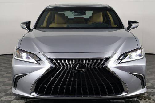 2025 Lexus ES 300h Premium