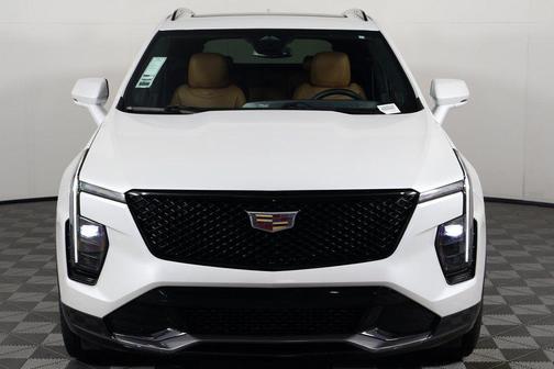 Crystal White Tricoat 2024 Cadillac XT4 Sport