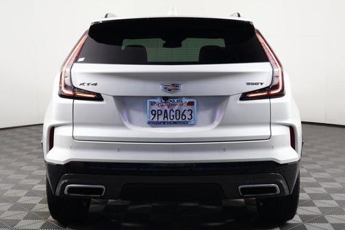Crystal White Tricoat 2024 Cadillac XT4 Sport