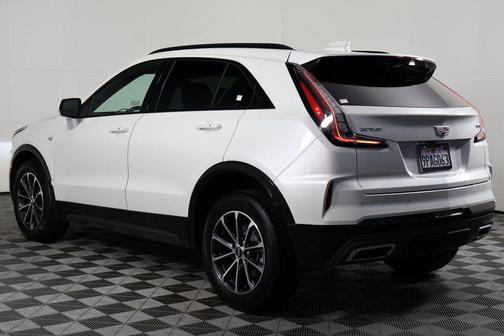 Crystal White Tricoat 2024 Cadillac XT4 Sport
