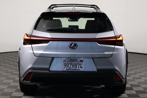 2025 Lexus UX 300h Base