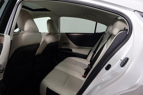 2025 Lexus ES 350 Base