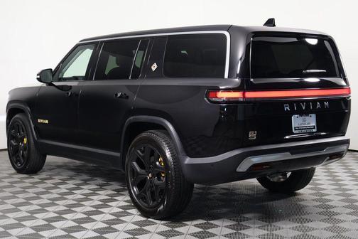 2023 Rivian R1S Adventure