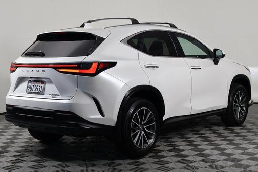 2025 Lexus NX 350h Premium