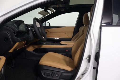 Ultra White 2026 Lexus ES 350e Premium