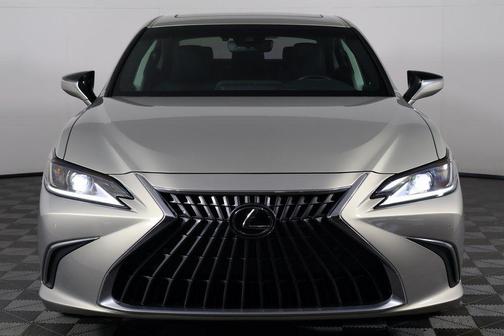 2023 Lexus ES 300h Premium