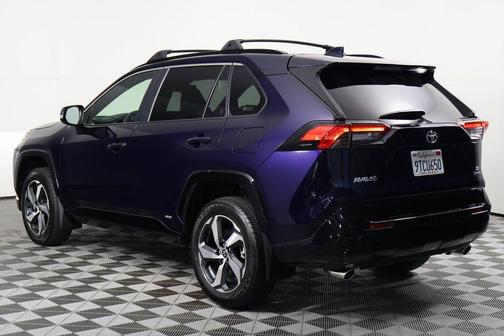 2025 Toyota RAV4 Hybrid SE