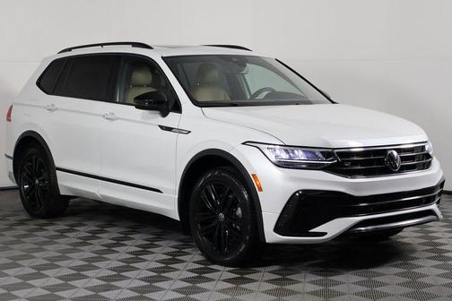 2022 Volkswagen Tiguan 2.0T SE R-Line Black 4MOTION