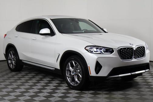 2023 BMW X4 xDrive30i