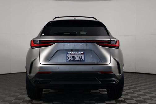 2025 Lexus NX 350h Premium