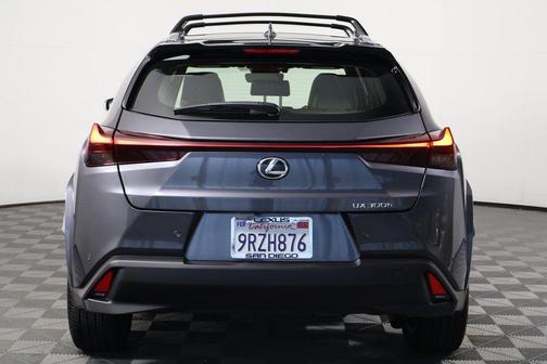 2025 Lexus UX 300h Premium