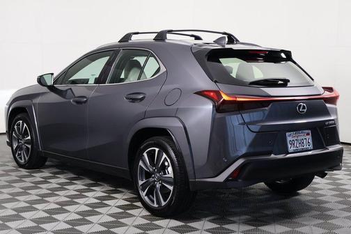 2025 Lexus UX 300h Premium