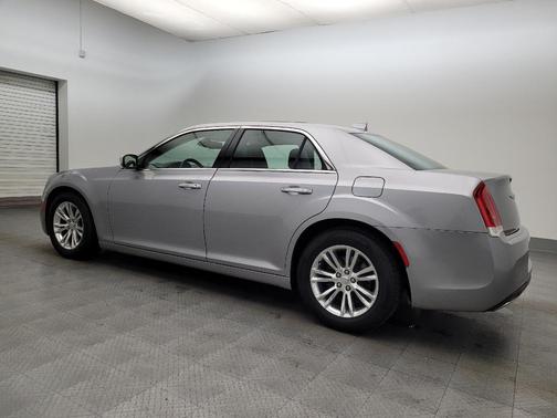 2017 Chrysler 300C Base