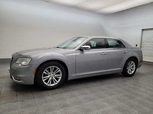 2017 Chrysler 300C Base