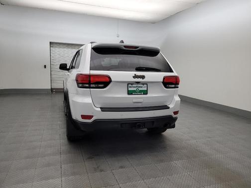 Bright White Clearcoat 2016 Jeep Grand Cherokee 75th Anniversary