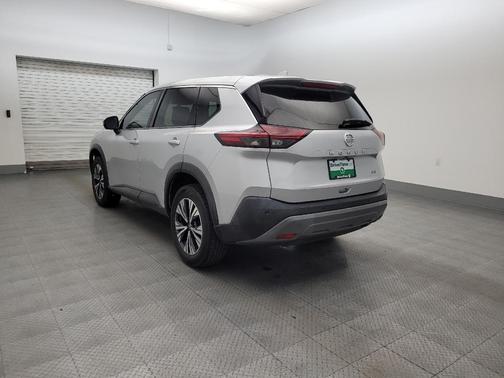 Brilliant Silver Metallic 2021 Nissan Rogue SV